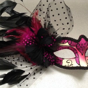 Netting Feather Veils Costume Carnival Party Fuchsia Pink Masquerade ball mask