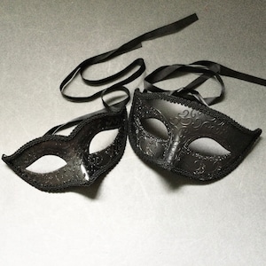 Black Masquerade ball Eye Mask Couple Pair for Cosplay party prom photo shoot