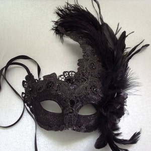 Black Lace masquerade mask with ostrich feather