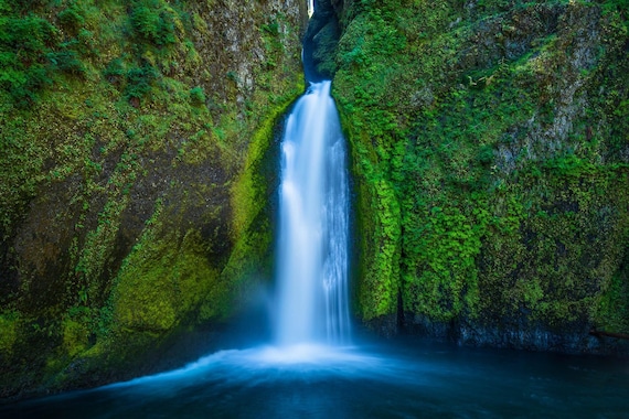 Oregon Waterfall Print, Columbia River Gorge Wall Art, Pacific Northwest Landscape Photography, Nature Decor, Lush Green Scene