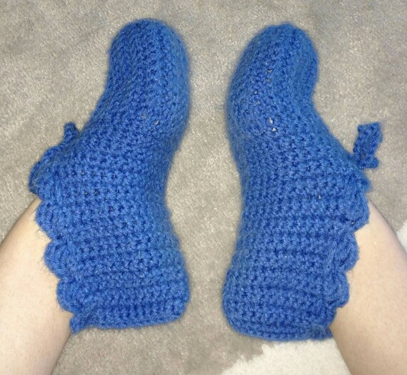 Vintage Blue hand crocheted bedroom slippers shoe… - image 4