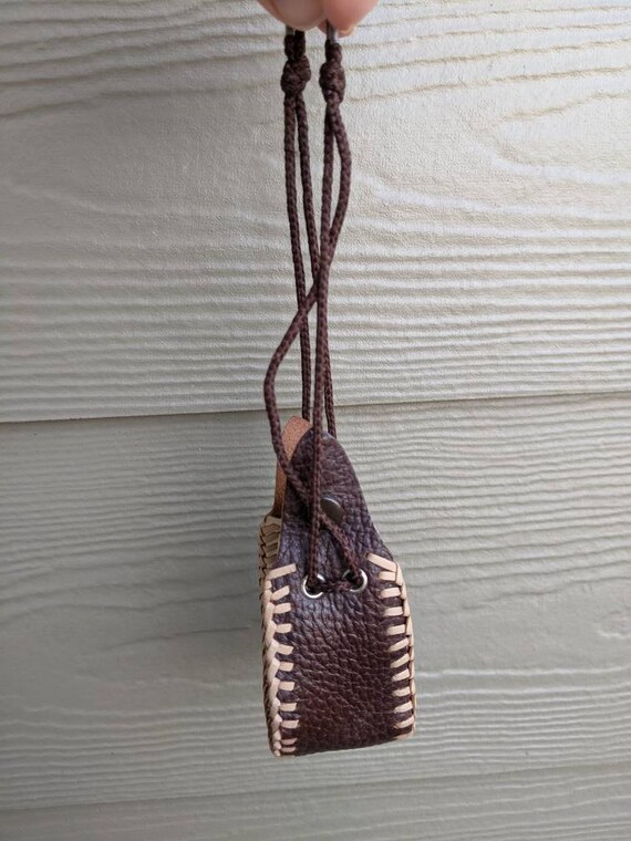 Vintage handmade leather coin purse/pouch. From 6… - image 3