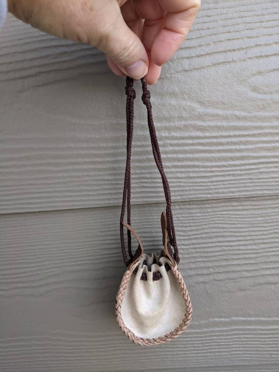 Vintage handmade leather coin purse/pouch. From 6… - image 2