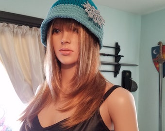 dark and light teal elf hat