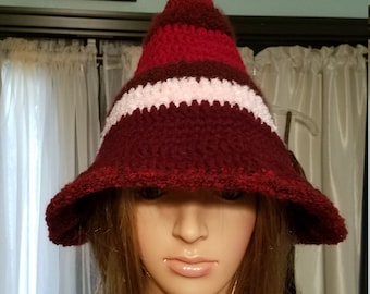 short wizard or witch hat.
