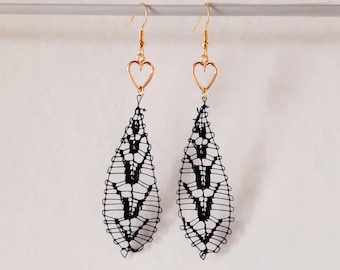 Black Leaf Earrings - Handmade Paraguayan Ñandutí Nanduti Lace