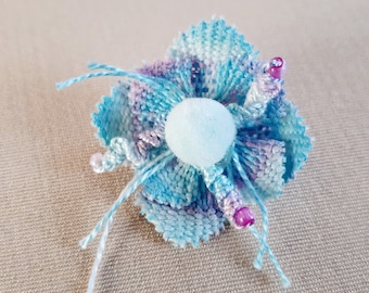 Petite broche à fleurs - Bleu, Violet - Nanduti Ñandutí Paraguay
