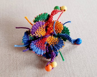 Flower Brooch - Multicolor - Nanduti Ñandutí Paraguay