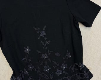 Vintage 1950s 60s Black Beaded Top Wool Knit Short Sleeve Shirt