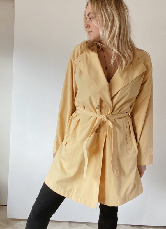 L.L. Bean Gorgeous Pale Yellow Rain Coat w/ Belt V