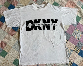 Vintage DKNY New York 1990s T shirt 90s Donna Karan New York Graphic Tee Single Stitch