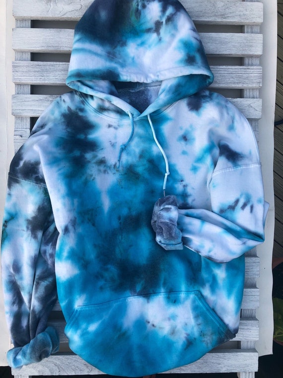 oversized tie dye sweater