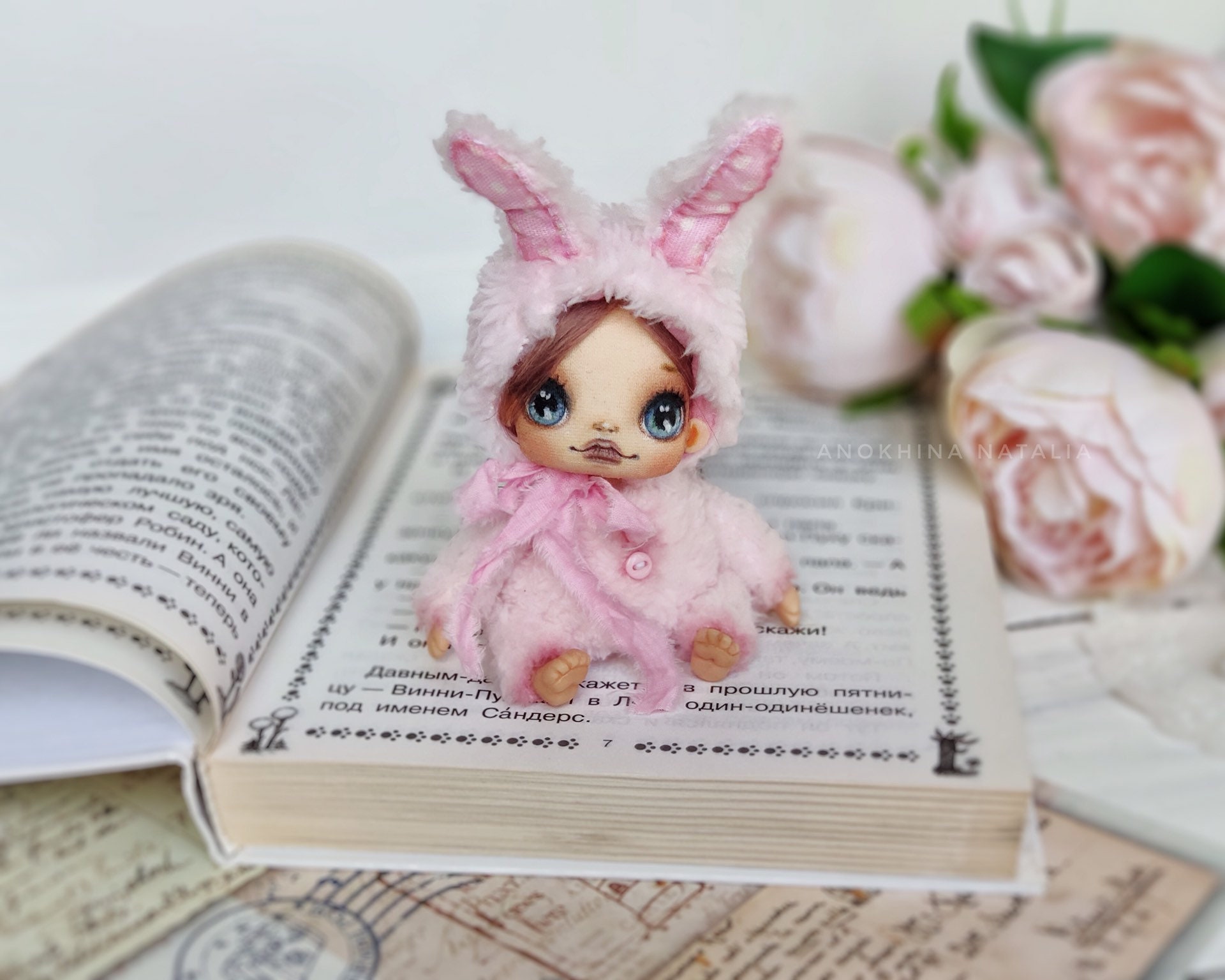 tiny collectible dolls