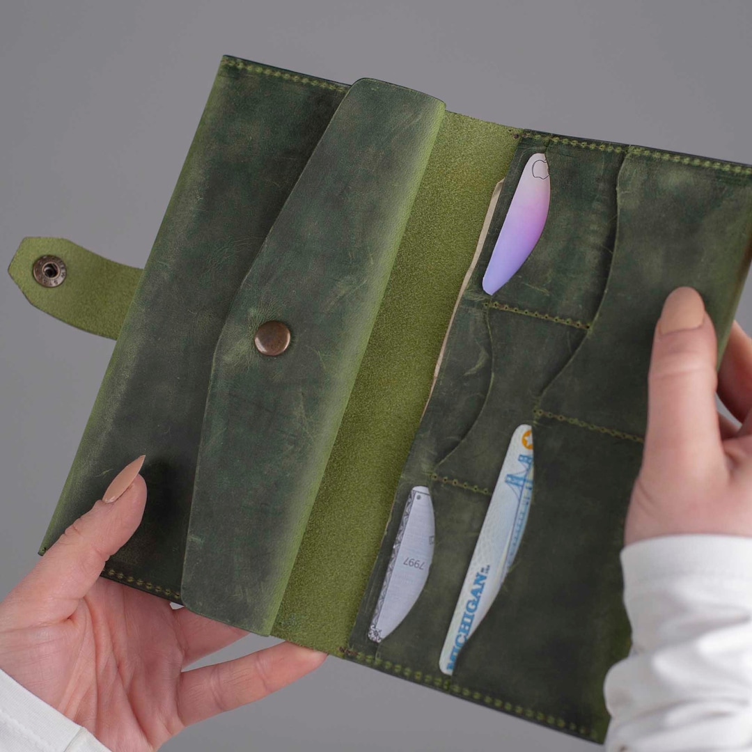 Green Leather Wallet Women, Leather Women's Wallet, Card Wallet, Custom Bifold Wallet, Wallet