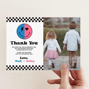 Modèle de carte de remerciement anniversaire commun avec photo, visage souriant, fête combinée garçon fille frères et sœurs, modifiable, imprimable j1