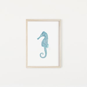 Watercolour sea horse art print, sea horse art, beach house decor, beach house art, coastal home wall art, animal print, A5/A4/A3 afbeelding 2