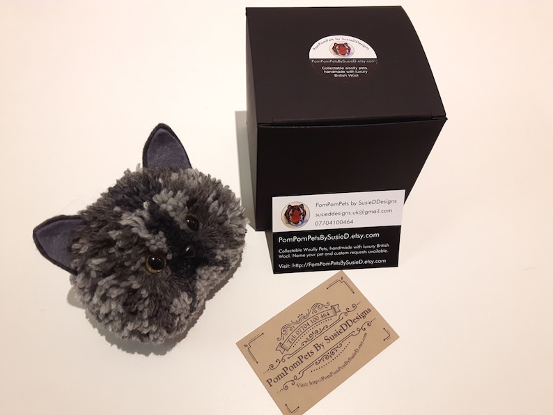 Grey Persian Cat Ornament Handmade with British Wool Cat Gifts