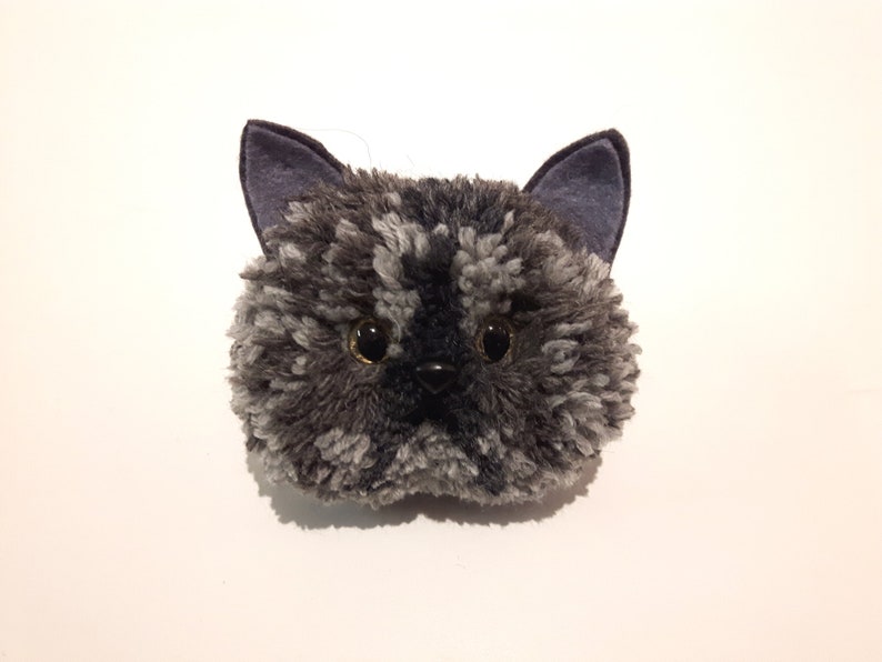 Grey Persian Cat Ornament Handmade with British Wool Cat Gifts