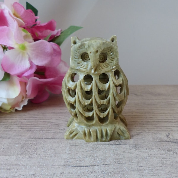 Figurine Chouette Hibou en pierre sculptée à la main Undercut Vintage, Objet d'Art, cadeau naissance, famille, décoration art