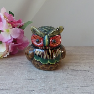 Boite à bijoux, boite à secrets en forme de hibou en céramique colorée et velours rouge Collection Owl Chouettes Hiboux Home décor bureau