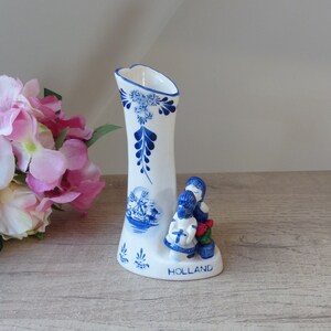Vintage Petit Vase en Porcelaine Delf Bleu et Blanc en Forme de Coeur avec les Amoureux Hollandais, Cadeau Couple image 5