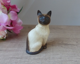 Beswick 1887 Vintage Collectible Siamese Siamese Cat Figure