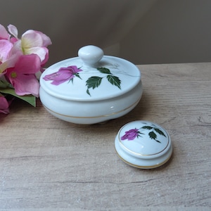 Ensemble deux boites à bijoux en porcelaine de Limoges, lot de deux boites à bijoux décor de roses, décoration chambre boudoir romantique