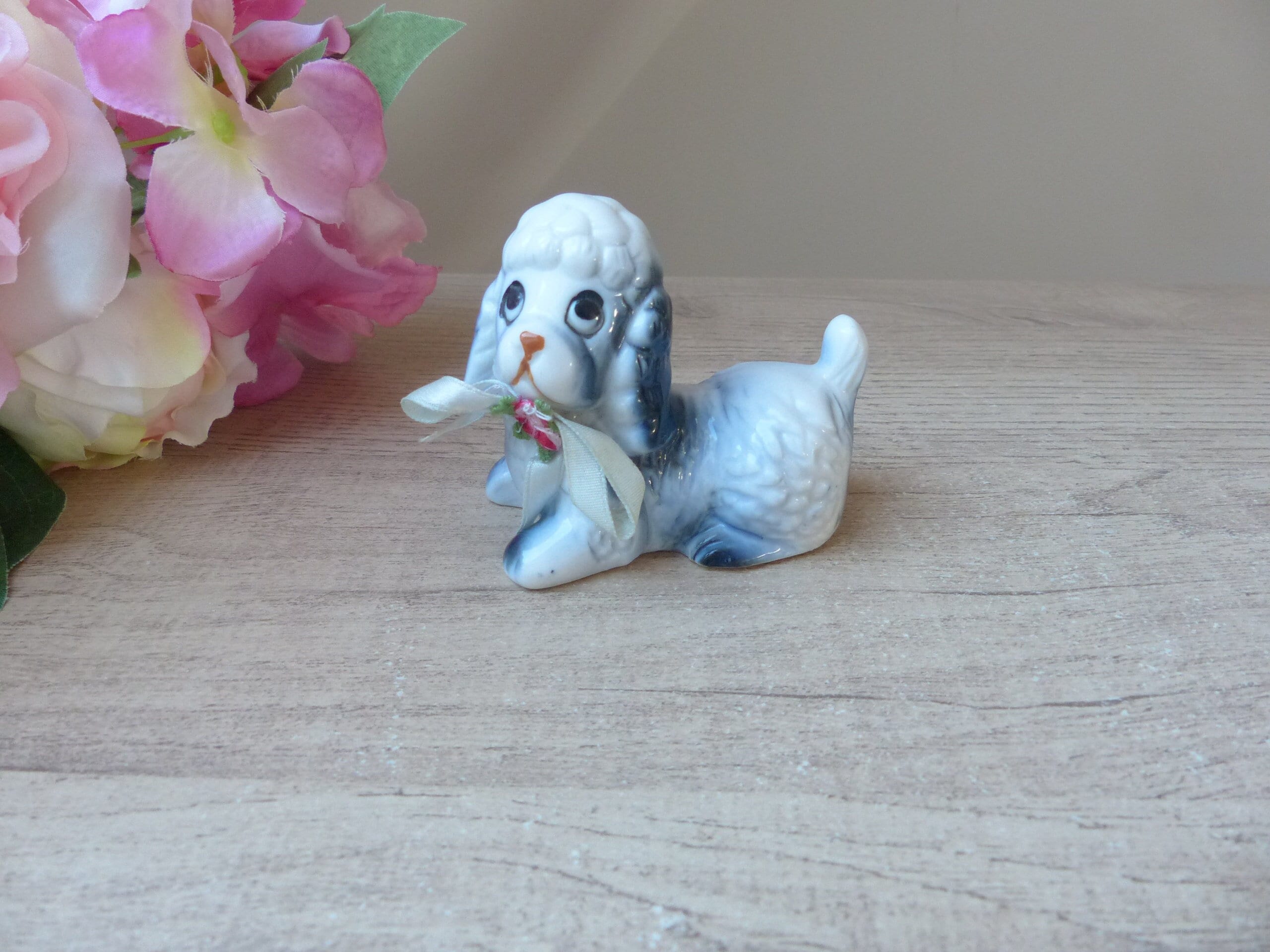 Figurine Décorative Petit Caniche Crème – Debout, Résine, Neuve
