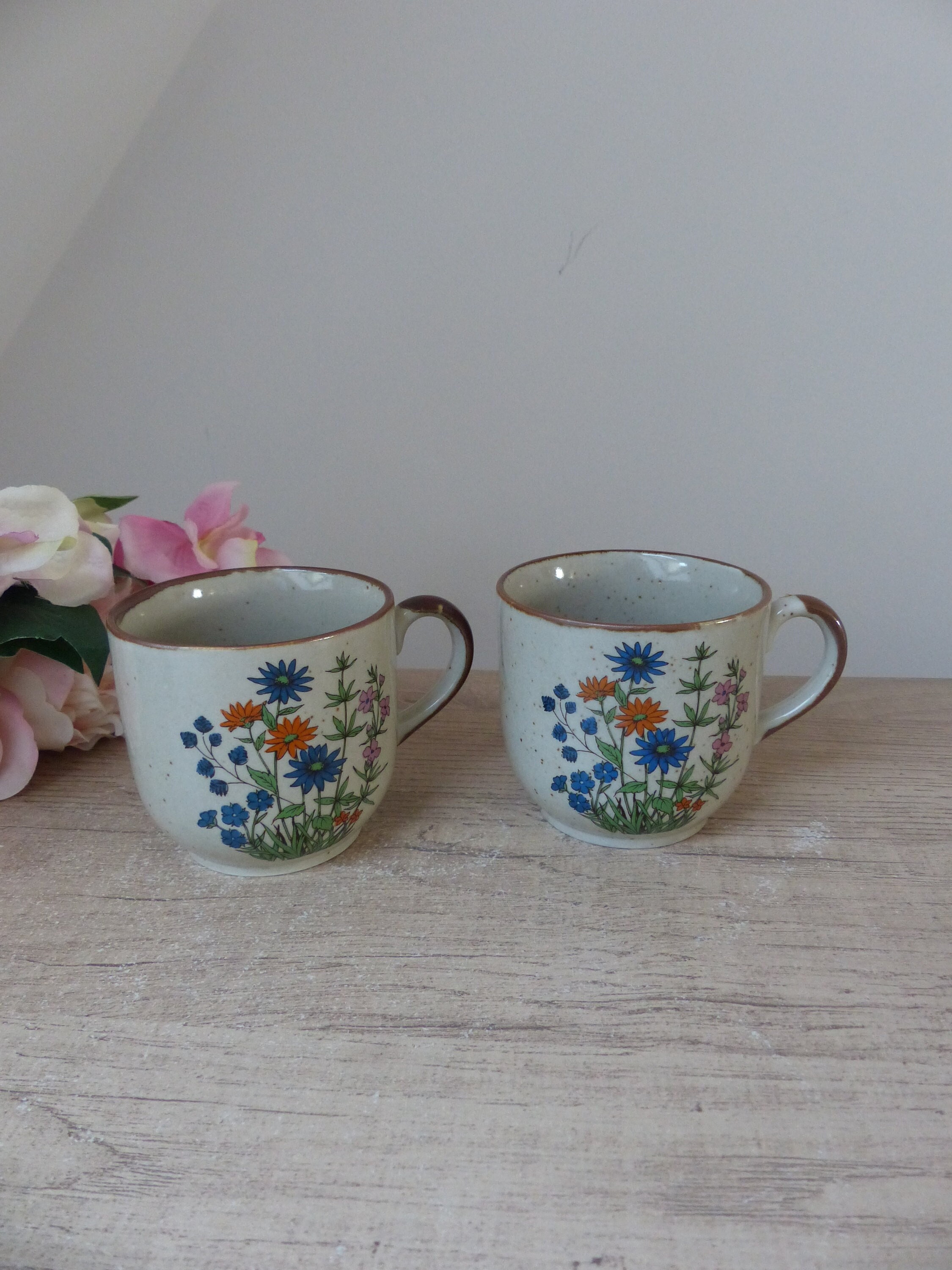Flasque Isotherme Avec Tasse Fleurs Sauvages - Acier Inoxydable 350 Ml, Bouchon Poussoir Anti-Fuites, Pour Thé/Café