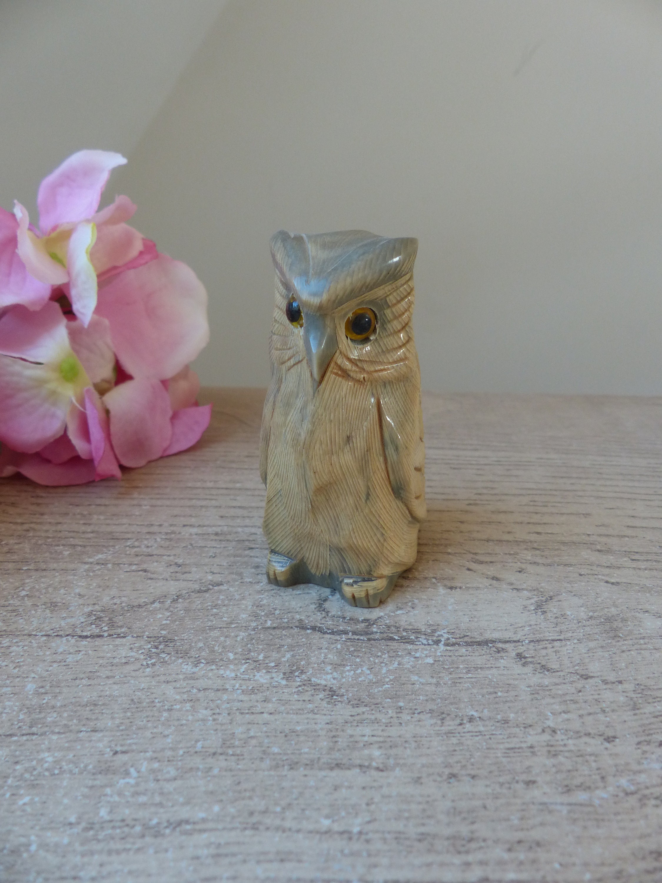 Figurine miniature de hibou sculpté main en corne de buffle - Porte bonheur artisanal - Cadea