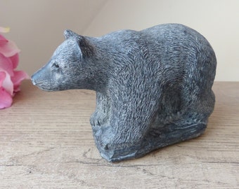 Figurine d'Ours, Sculpture d'Ours en pierre à savon, Ours sculpté en pierre, Wolf Original, fait au canada, Ours de collection Vintage