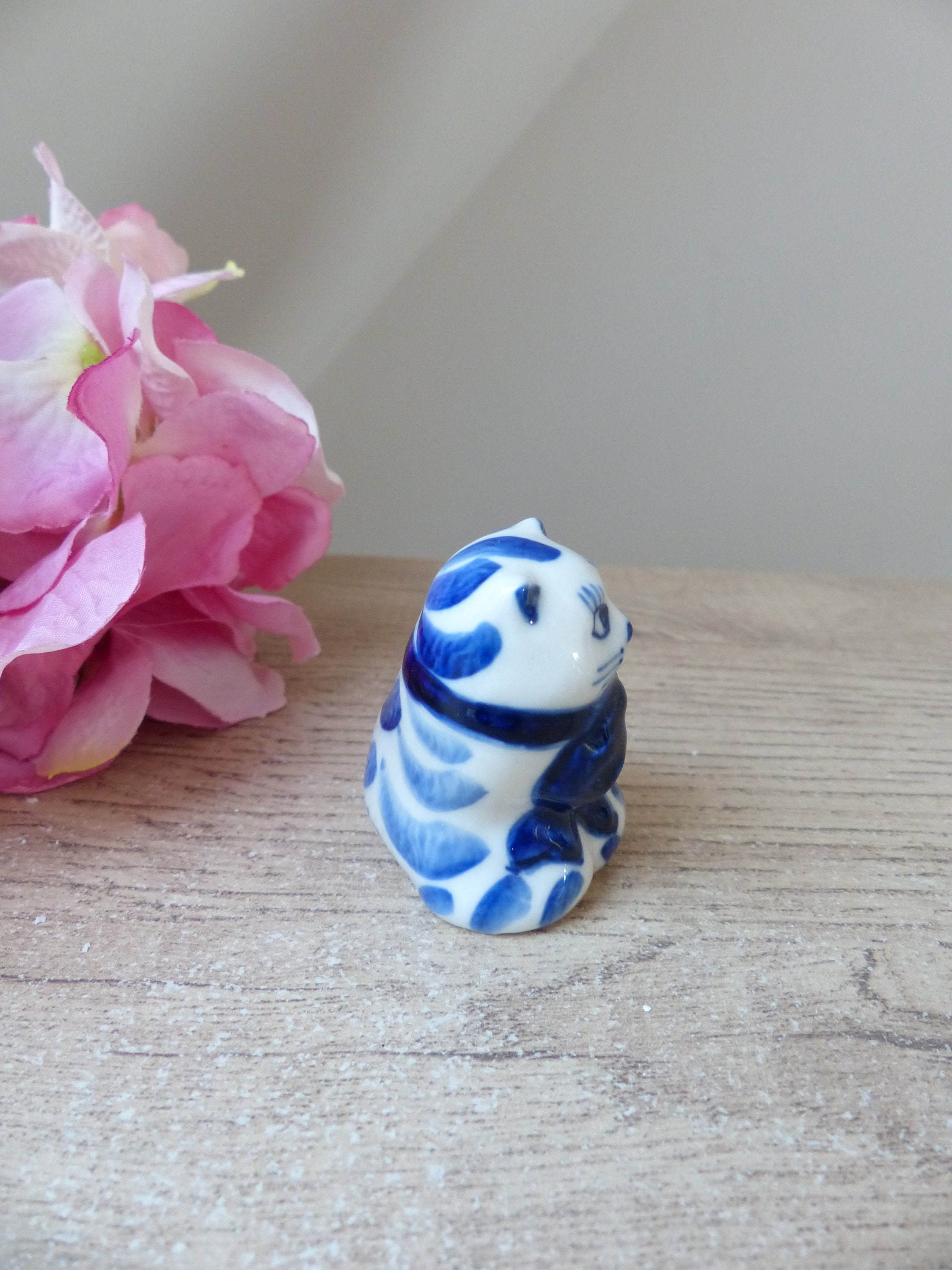 Figurine Chat En Céramique Bleu Et Blanc – Peint à La Main – Vintage