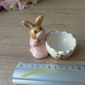 Coquetier artisanal en forme de lapin en céramique décor fleurs sauvages, coquetier fait main en forme d'animal lapin Vintage image 8