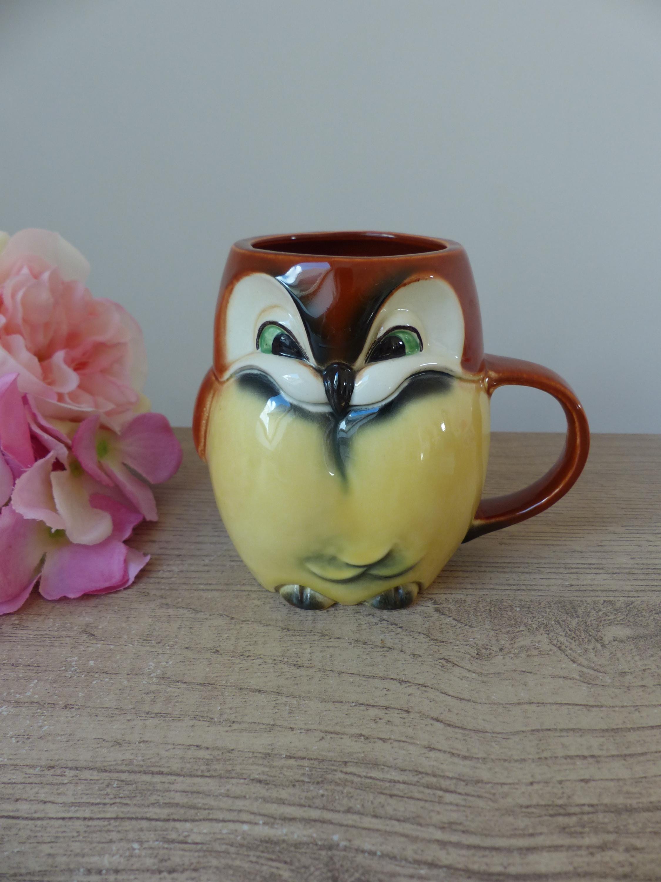 Ancien Mug Hibou Marron et Jaune en C&eacute;ramique Goebel &ndash; Allemagne de l&rsquo;Ouest | Tas