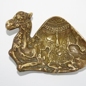 vintage brass camel trinket/pin dish