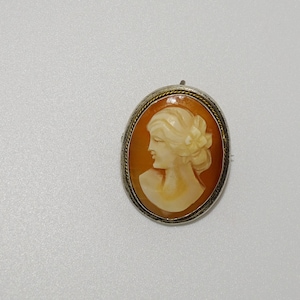 Vintage beautiful carved shell cameo and 800 silver brooch/ pendant