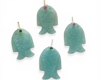 Handskuret Amazonitfiskhänge, Sterlingsilver Fancy Pinch Bail, Djurtotemhänge, Smycken med havstema, Minimalistiskt hantverkshänge