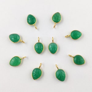 Green Onyx Leaf Carved Pendant, Green Onyx Charm, Carved Leaf Pendant,  Carved Jewelry, Gemstone Jewelry, Silver Pendant, Onyx Charm