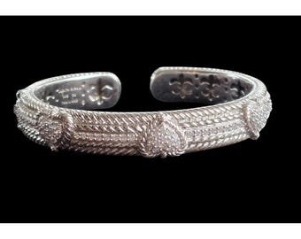 Judith Ripka sterlingzilveren scharnierende diamonique CZ hartmanchetarmband