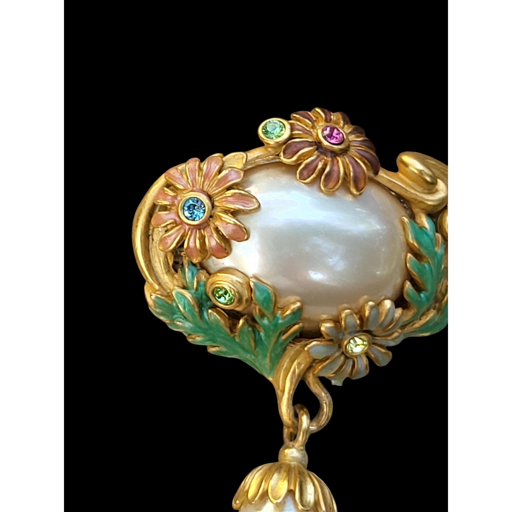 Joan Rivers Signed Daisy Flower Pearl Dangle Rhinestone Brooch Pin