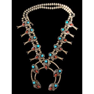Vintage Navajo-pompoenbloesemketting met turkoois- en koraalstenen