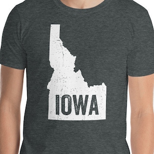 Idaho Iowa Idawa Where Are You From? Funny Geography Mix-up Inside Jokes Heartland USA Gem State Confusion T-Shirt