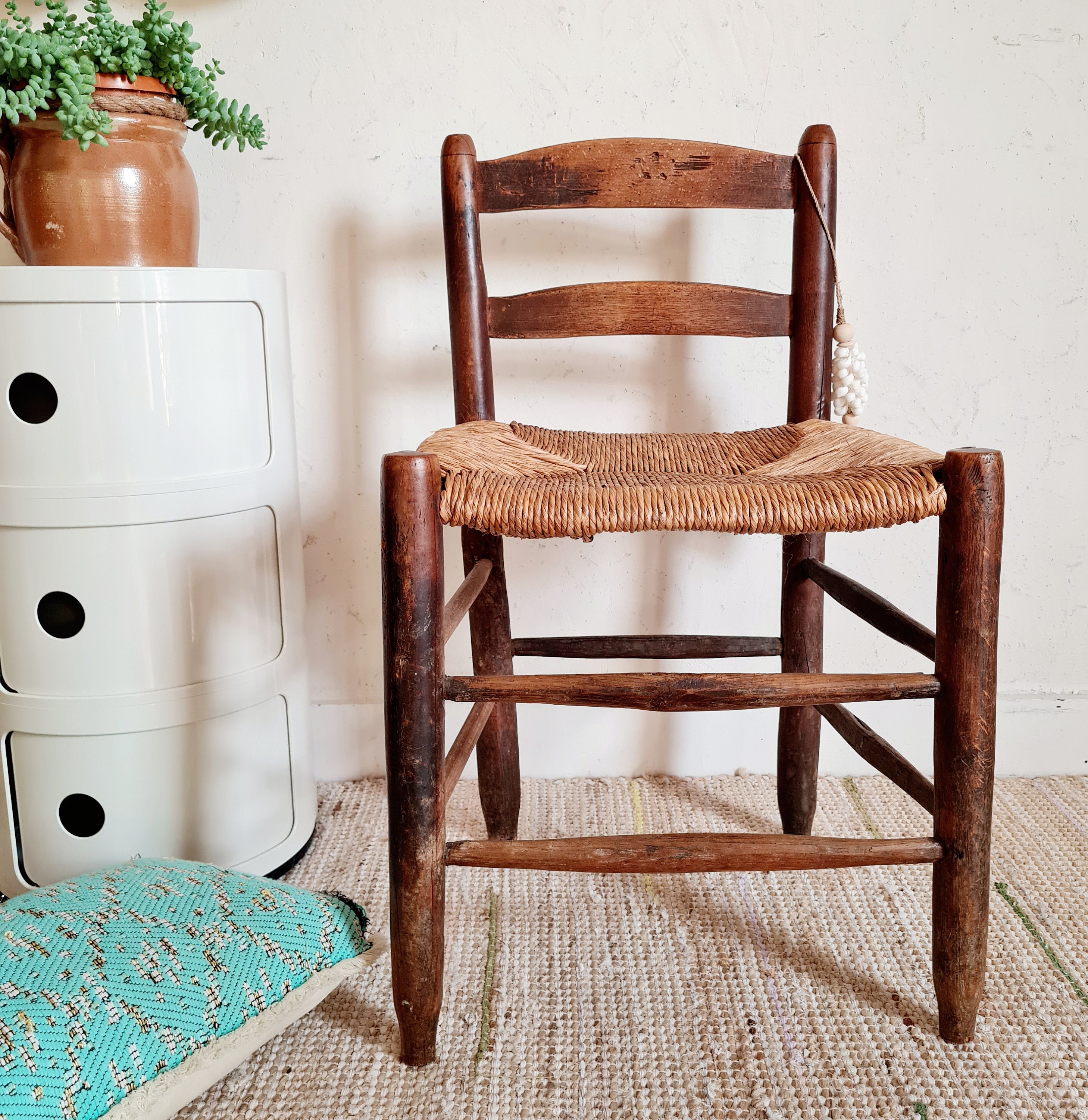 Chaise de Campagne Ancienne en Bois et Paille - Olf French Coffee House Chair Ambiance Bohème Néo Ru