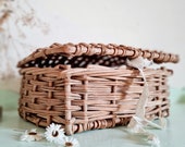 Rattan suitcase with vintage lid old natural fiber trunk deco boho Antique rattan basketball Antique wicker basket