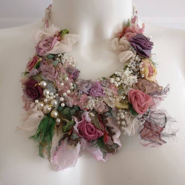 Bohemian necklace-Plastron necklace-Necklace with felted wool-Textile art necklace with silk, lace, pearls and natural stones