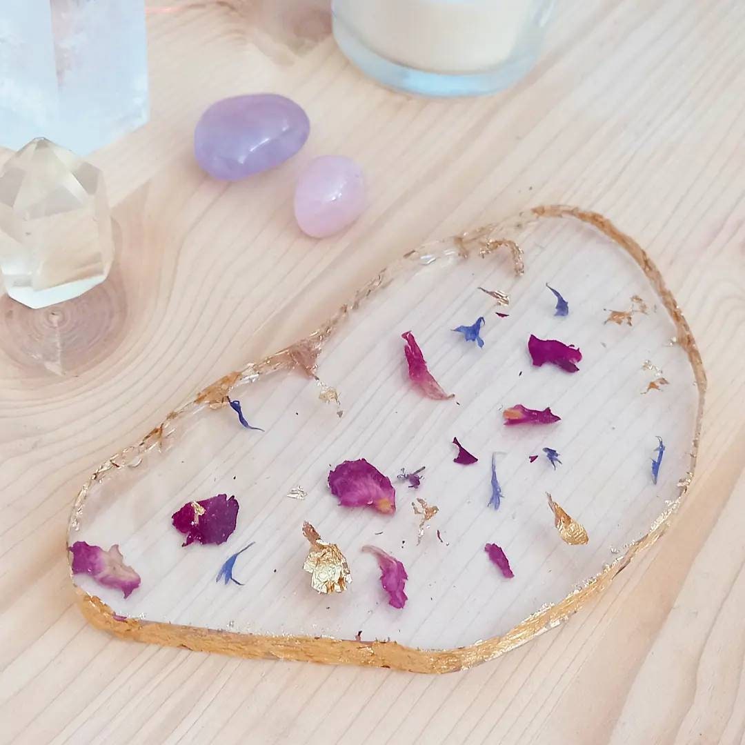 Décoration Poétique en Résine, Sous Verre, Porte Bijoux Décorée Pétales de Fleurs Séchées et Feuille