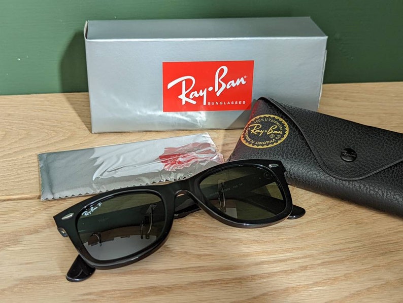 Ray-ban Wayfarer Classic Black Sunglasses Green G-15 Polarized - Etsy  Australia