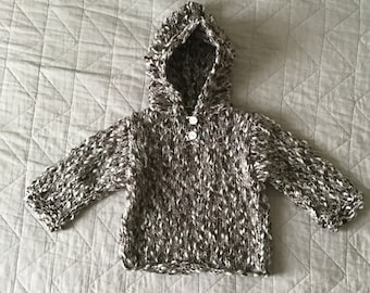 Pull à capuche gilet veste maison bébé 1 an 12 mois tricoté main « chiné » marron/écru