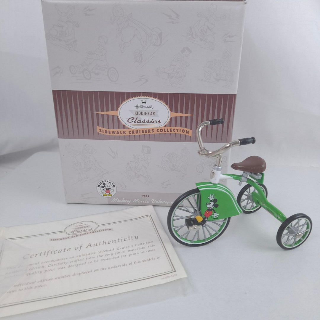 Kiddie Car Classics – Sidewalk Cruiser 1934 Mickey Velocipede – Hallmark QHG6316 – Occasion