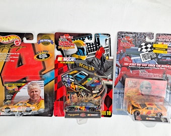 4台まとめて　ナスカー NASCAR hotwheels 1/24 1/64 NASCAR 1/64 DIECAST Action/Racing Champions Hot Wheels